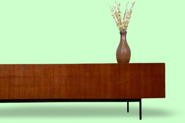 Vintage Lowboards & TV-Möbel