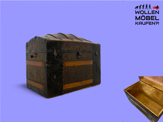 WMK Particularly beautiful and well-preserved antique chest, hand-crafted, with artistically embossed iron fittings and leather handles # Iron chest box wooden box treasure chest pirate chest laundry chest vintage