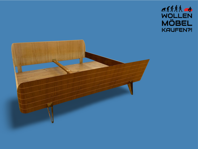 WMK # Besonders schönes & sehr gut erhaltenes 50er Jahre Doppelbett für Matratze 200x200 auf formschönen Metallfüßen # Bett Schlafzimmerbett Bed Schlafzimmer Rockabilly Mid-Century 60er Design Vintage