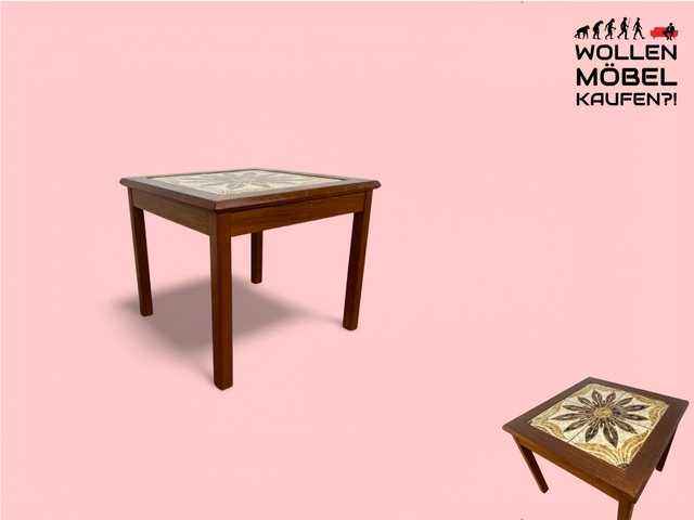 WMK Stilvoller und sehr gut erhaltener skandinavischer Couchtisch in Teakholz mit kunstvoll gestalteten Fliesen # Tisch Wohnzimmertisch Beistelltisch Fliesentisch Coffe table Vintage Mid-Century Teak