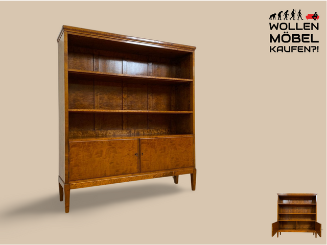 WMK # Eleganter und sehr gut erhaltener 1930er Jahre Art Deco Bücherschrank aus vollem Holz in edlem Flammenmuster # Bücherregal Regal Highboard Geschirrschrank Kommode Sideboard Mid-Century Vintage