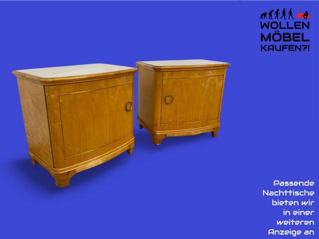 WMK I Formschönes helles Mid-Century Sideboard aus vollem Holz mit Schubladen, abnehmbarer Glasauflage und Messingbeschlag I Kommode Schrank Wäschekommode TV Lowboard Vintage 60er Berlin Passau Bremen