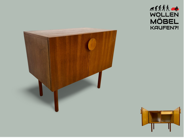 WMK # Stilvolle und gut erhaltene kleine Mid-Century Kommode in Teakholz mit Schublade und schönem Holzgriff # Schrank Sideboard TV-Lowboard Flurkommode Schuhschrank Fernsehschrank Vintage DDR Berlin