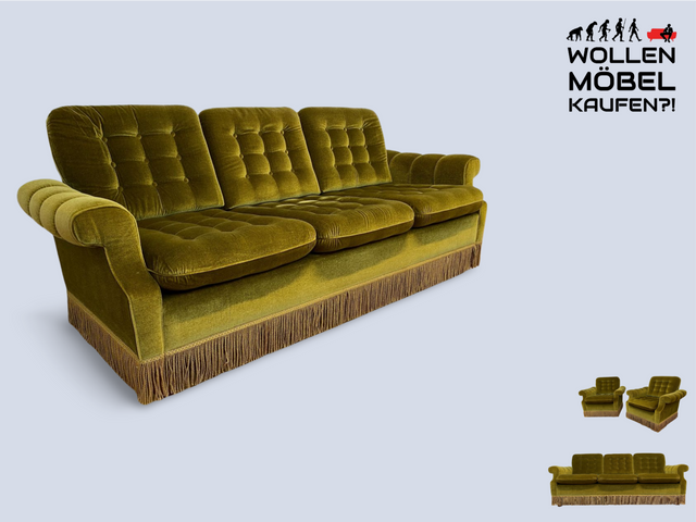 WMK I Sehr schönes und äußerst gemütliches Vintage 3er Sofa mit grandiosem gestepptem grünem Samtbezug & Fransen I Couch 3-Sitzer Sitzgarnitur Polstergarnitur Samt Retro I Berlin Offenburg Düsseldorf