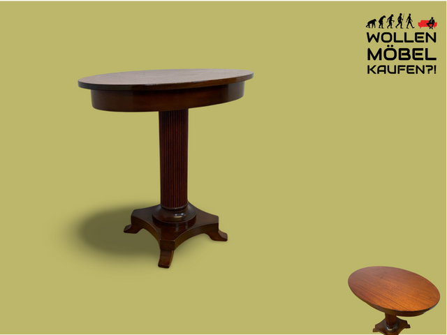 WMK # Eleganter und gut erhaltener kleiner ovaler 60er Jahre Beistelltisch im antikem Stil aus Mahagoni mit edlem Mittelfuß # Tisch Couchtisch Ablage Blumentisch Konsole Telefontisch Stilmöbel Vintage