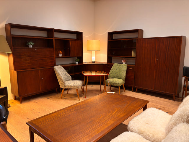 WMK I Schöne Mid-Century Vitrine mit Wäscheschrank, Vollholz
