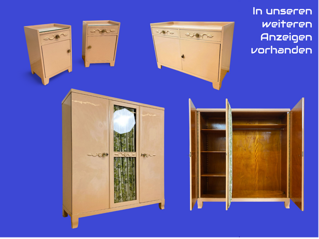 WMK # Schöner und gut erhaltener 30er Jahre Art Deco Kleiderschrank in zart Rosa aus vollem Holz mit Glastür und Vorhang # Schrank Schlafzimmerschrank Wäscheschrank Wardrobe Antik Vintage Berlin Mainz