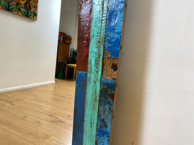 Boatwood by WMK I 100x195cm großer Spiegel I handgefertigtes Unikat aus altem Bootsholz in Originalfarben I bunter Wandspiegel Ganzkörperspiegel Standspiegel Flurspiegel Garderobe Berlin Bremen Halle