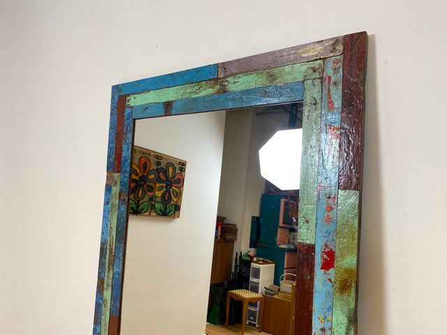 Boatwood by WMK I 100x195cm großer Spiegel I handgefertigtes Unikat aus altem Bootsholz in Originalfarben I bunter Wandspiegel Ganzkörperspiegel Standspiegel Flurspiegel Garderobe Berlin Bremen Halle