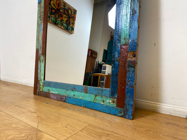 Boatwood by WMK I 100x195cm großer Spiegel I handgefertigtes Unikat aus altem Bootsholz in Originalfarben I bunter Wandspiegel Ganzkörperspiegel Standspiegel Flurspiegel Garderobe Berlin Bremen Halle