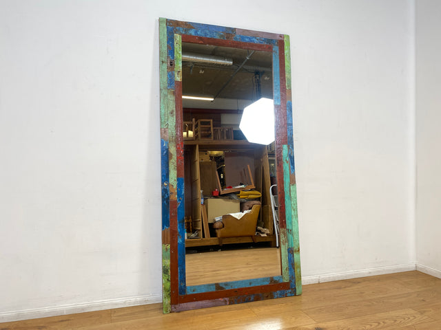 Boatwood by WMK I 100x195cm großer Spiegel I handgefertigtes Unikat aus altem Bootsholz in Originalfarben I bunter Wandspiegel Standspiegel Ganzkörperspiegel Flurspiegel Garderobe Berlin Köln Hannover