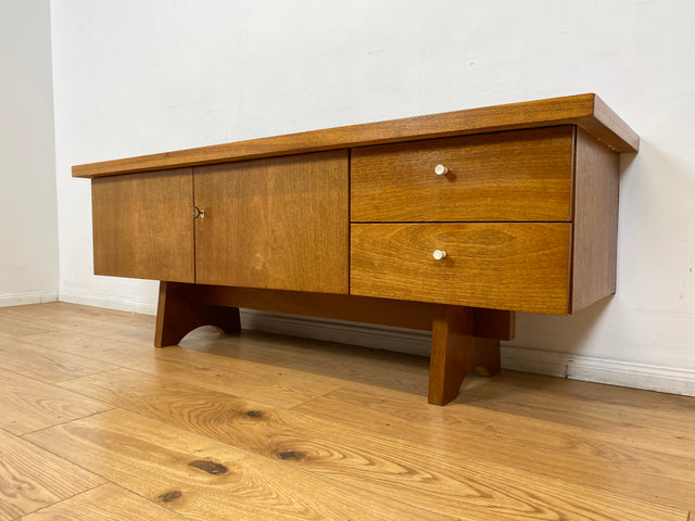 WMK I Schönes 160cm langes Mid-Century Lowboard mit Schubladen und hübschen Originalgriffen I Sideboard Kommode Anrichte Fernsehkommode TV Bank Vintage Möbel Retro 60er 70er Berlin Hamburg Regensburg