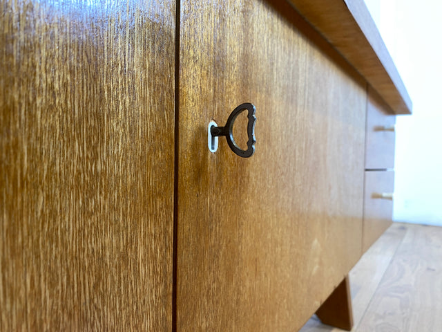 WMK I Schönes 160cm langes Mid-Century Lowboard mit Schubladen und hübschen Originalgriffen I Sideboard Kommode Anrichte Fernsehkommode TV Bank Vintage Möbel Retro 60er 70er Berlin Hamburg Regensburg