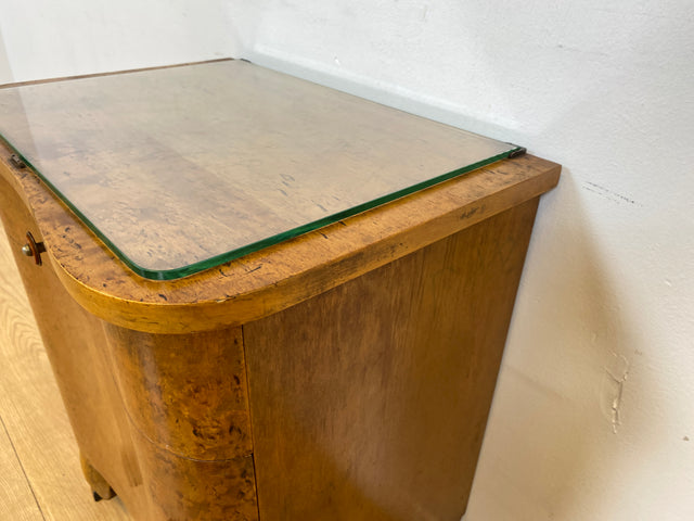 WMK I 1/2 Sehr schöner 1930er Jahre Art Deco Nachttisch aus vollem Holz mit Schublade und Glasauflage I Nachtkommode Nachtschrank Nachtschränkchen Night Stand Vintage Antik Berlin Leipzig Stuttgart