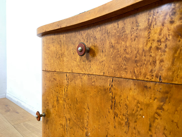 WMK I 1/2 Sehr schöner 1930er Jahre Art Deco Nachttisch aus vollem Holz mit Schublade und Glasauflage I Nachtkommode Nachtschrank Nachtschränkchen Night Stand Vintage Antik Berlin Leipzig Stuttgart