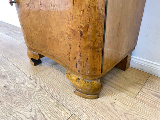 WMK I 1/2 Sehr schöner 1930er Jahre Art Deco Nachttisch aus vollem Holz mit Schublade und Glasauflage I Nachtkommode Nachtschrank Nachtschränkchen Night Stand Vintage Antik Berlin Leipzig Stuttgart