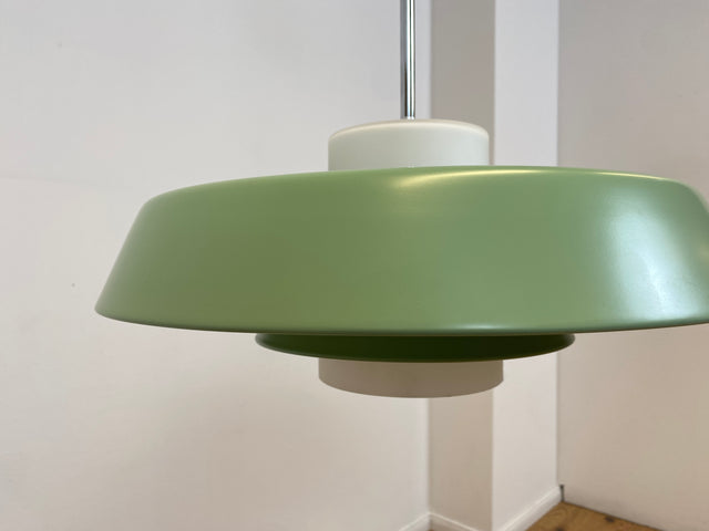 WMK # Formschöne und gut erhaltene zweischirm Pendelleuchte in Retrodesign aus Aluminium und Chrom in dezentem Grün # Lampe Hängelampe Deckenlampe Wohnzimmerlampe Leuchte Licht Hängeleuchte Vintage
