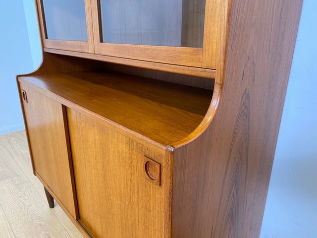 WMK # Hochwertige skandinavische Mid-Century Designer Vitrine von Brouer Møbelfabrik aus massivem Teakholz # Regal Bücherschrank Bücherregal Highboard Sideboard Glass Cabinet Danish Design Vintage