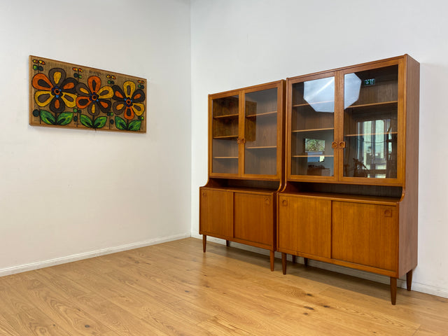 WMK # Hochwertige skandinavische Mid-Century Designer Vitrine von Brouer Møbelfabrik aus massivem Teakholz # Regal Bücherschrank Bücherregal Highboard Sideboard Glass Cabinet Danish Design Vintage