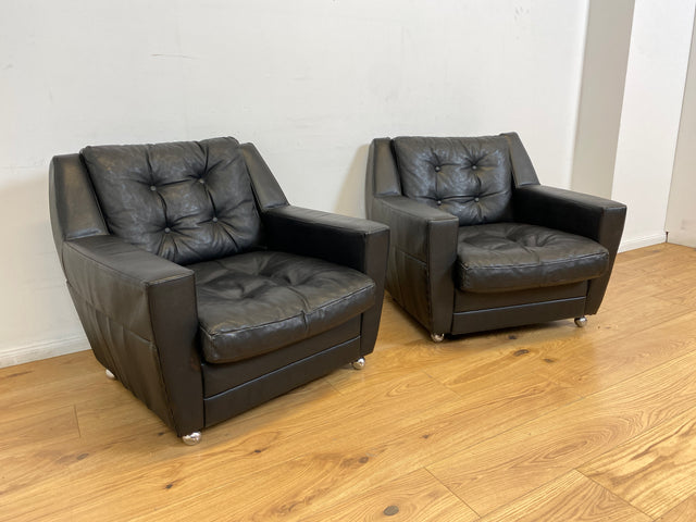 WMK # 1/2 Stilvoller & gut erhaltener 70er Jahre Sessel auf Rollen mit gestepptem schwarzem Skai Bezug # Armchair Ledersessel Clubsessel Sitzgarnitur Kunstleder Leder Retro Vintage Berlin Hamburg 60er