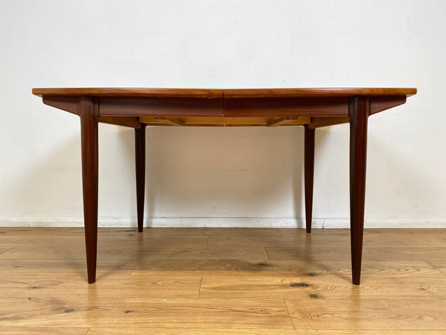 WMK # Stilvoller und 2-fach ausziehbarer skandinavischer Mid-Century Designertisch Roseto by Svante Skogh for Abra, in Teakholz # Tisch Esstisch Dining Table Holztisch Danish Design Vintage Teak 60er