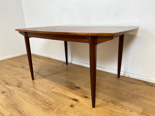 WMK # Stilvoller und 2-fach ausziehbarer skandinavischer Mid-Century Designertisch Roseto by Svante Skogh for Abra, in Teakholz # Tisch Esstisch Dining Table Holztisch Danish Design Vintage Teak 60er