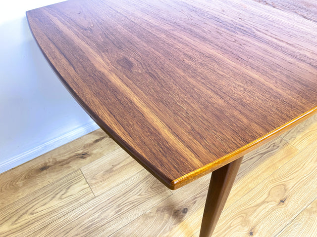 WMK # Stilvoller und 2-fach ausziehbarer skandinavischer Mid-Century Designertisch Roseto by Svante Skogh for Abra, in Teakholz # Tisch Esstisch Dining Table Holztisch Danish Design Vintage Teak 60er