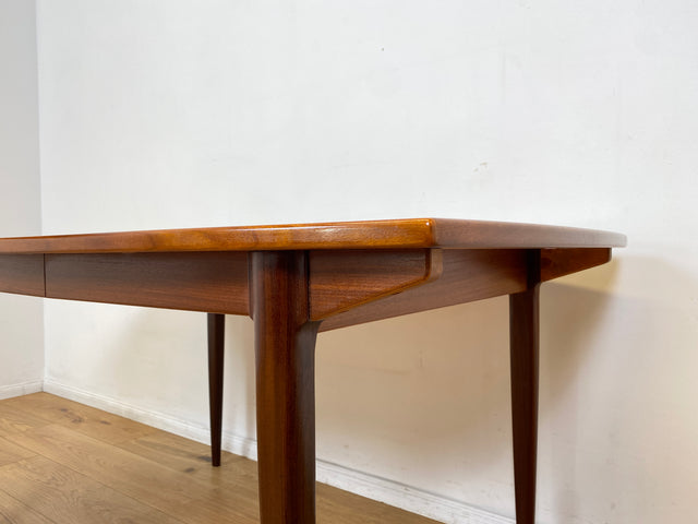 WMK # Stilvoller und 2-fach ausziehbarer skandinavischer Mid-Century Designertisch Roseto by Svante Skogh for Abra, in Teakholz # Tisch Esstisch Dining Table Holztisch Danish Design Vintage Teak 60er