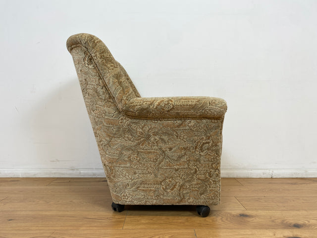 WMK # 1/2 Gemütlicher und sehr gut erhaltener Vintage Sessel auf Rollen mit floralem Originalbezug, Federkernsitz # Cocktailsessel Clubsessel Lesesessel Fernsehsessel Polstermöbel Sitzgarnitur Retro