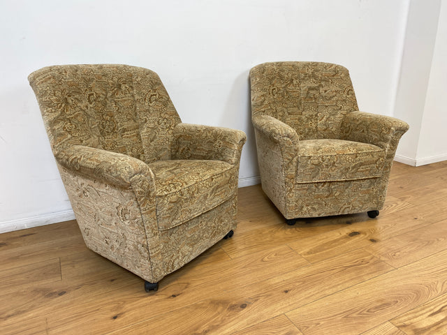 WMK # 1/2 Gemütlicher und sehr gut erhaltener Vintage Sessel auf Rollen mit floralem Originalbezug, Federkernsitz # Cocktailsessel Clubsessel Lesesessel Fernsehsessel Polstermöbel Sitzgarnitur Retro
