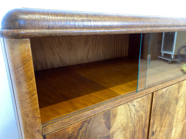WMK I Made in SO36 I Wunderschöne 30er Jahre Art Deco Kommode aus vollem Holz mit Vitrine und Schubladen I Schrank Sideboard TV Lowboard Flurkommode Wäschekommode Vintage Antik Berlin Hamburg München