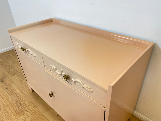 WMK # Besonders schöne und geräumige 30er Jahre Art Deco Kommode in zart Rosa aus vollem Holz mit Schubladen und Messinggriffen # Schrank Sideboard Wäschekommode Schuhkommode Antik Vintage Berlin Köln