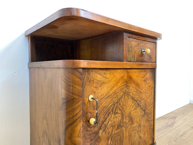 WMK # 1/2 Sehr schöner 30er Jahre Art Deco Nachttisch aus vollem Holz in Wurzelholz, mit Schublade und Originalgriffen # Nachtschrank Nachtschränkchen Nachtkommode Kommode Bedside Table Antik Vintage