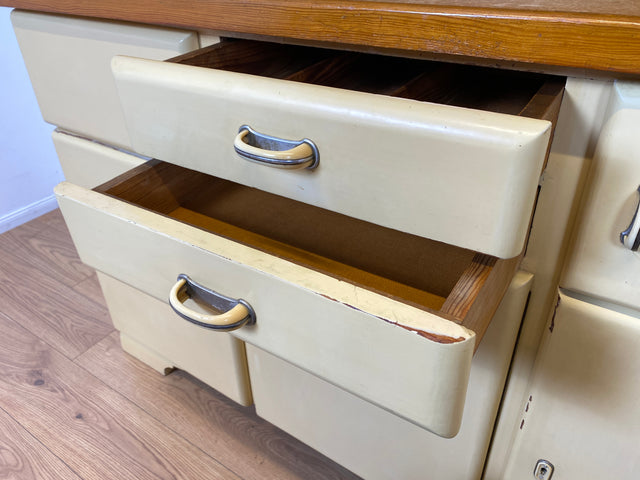 WMK I Schöne 30er Jahre Küchenanrichte aus vollem Holz mit Originalgläsern und Keramik Schütten I Küche Büffet Büfett Küchenschrank Anrichte Kredenz Art Deco Vintage 40er 50er Berlin Dresden Münster