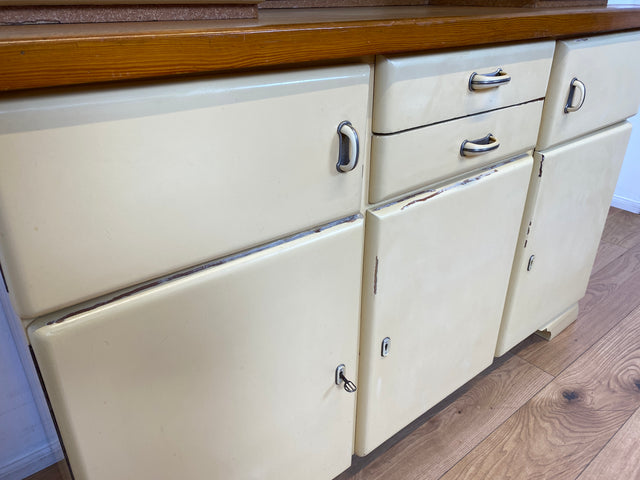 WMK I Schöne 30er Jahre Küchenanrichte aus vollem Holz mit Originalgläsern und Keramik Schütten I Küche Büffet Büfett Küchenschrank Anrichte Kredenz Art Deco Vintage 40er 50er Berlin Dresden Münster