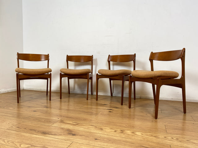 WMK I 4er Set skandinavischer Designer Stühle Model 49 von Erik Buck für O.D. Møbler I Teakholz I Esszimmerstühle Küchenstühle Chairs Danish Design Mid-Century Vintage Teak I Berlin Stuttgart Dresden