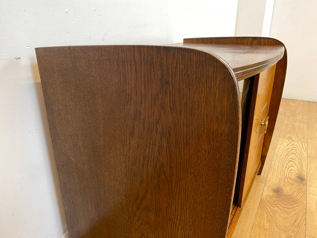WMK # Formschöne & gut erhaltene 50er Jahre Barkommode aus vollem Holz mit Schiebetüren und Messinggriff # Bar Barschrank Mini-Bar Hausbar Kommode Sideboard Vitrine Rockabilly Vintage Mid-Century 60er