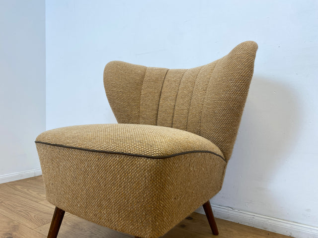 WMK I Kultiger und gemütlicher 50er Jahre Cocktailsessel mit konischen Beinen & hochwertigem späterem Schurwolle Bezug I Sessel Lounge Club Stuhl Lesesessel Mid-Century Rockabilly Vintage Berlin Köln