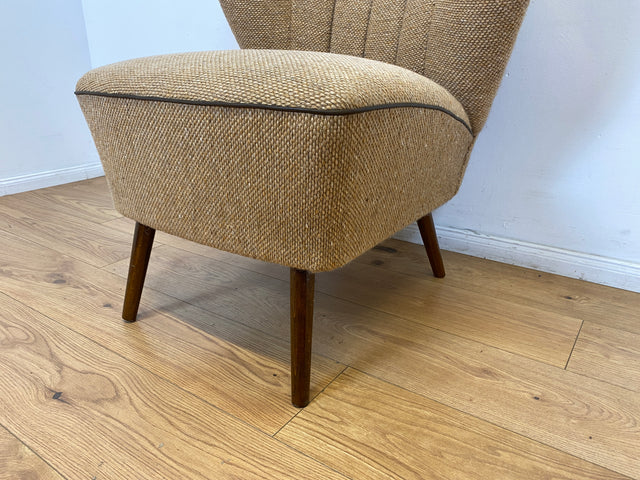 WMK I Kultiger und gemütlicher 50er Jahre Cocktailsessel mit konischen Beinen & hochwertigem späterem Schurwolle Bezug I Sessel Lounge Club Stuhl Lesesessel Mid-Century Rockabilly Vintage Berlin Köln