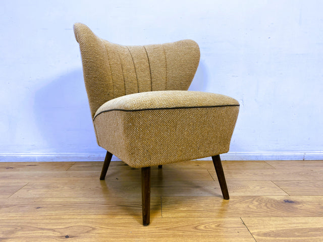 WMK I Kultiger und gemütlicher 50er Jahre Cocktailsessel mit konischen Beinen & hochwertigem späterem Schurwolle Bezug I Sessel Lounge Club Stuhl Lesesessel Mid-Century Rockabilly Vintage Berlin Köln