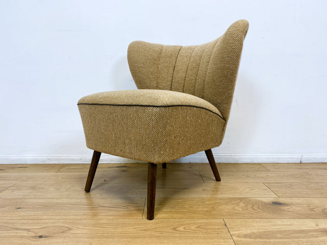 WMK I Kultiger und gemütlicher 50er Jahre Cocktailsessel mit konischen Beinen & hochwertigem späterem Schurwolle Bezug I Sessel Lounge Club Stuhl Lesesessel Mid-Century Rockabilly Vintage Berlin Köln