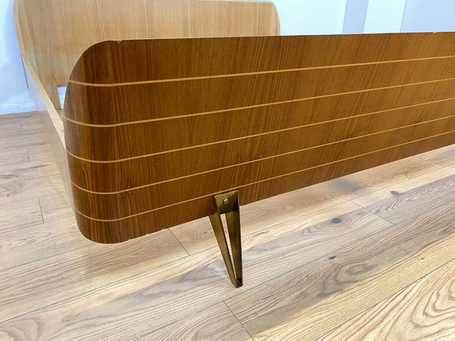 WMK # Besonders schönes & sehr gut erhaltenes 50er Jahre Doppelbett für Matratze 200x200 auf formschönen Metallfüßen # Bett Schlafzimmerbett Bed Schlafzimmer Rockabilly Mid-Century 60er Design Vintage