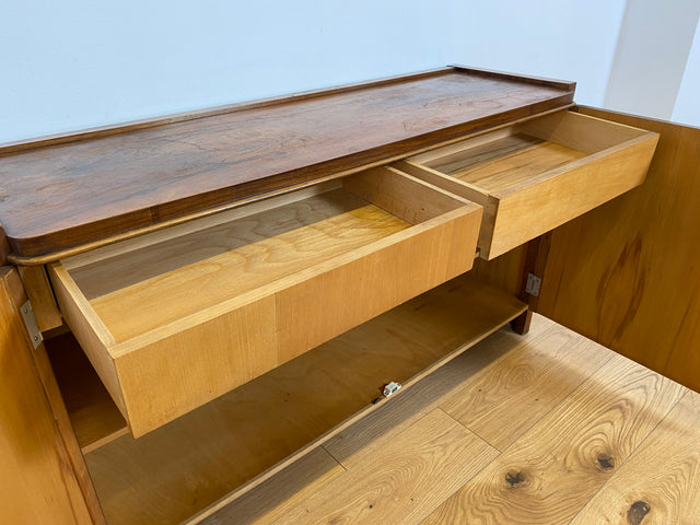 WMK # Hübsche & gut erhaltene 50er Jahre Kommode aus vollem Holz in Nussbaum mit Schubladen & schönem Messinggriff # Sideboard Wäschekommode Schrank Anrichte Lowboard TV-Lowboard Vintage Mid-Century