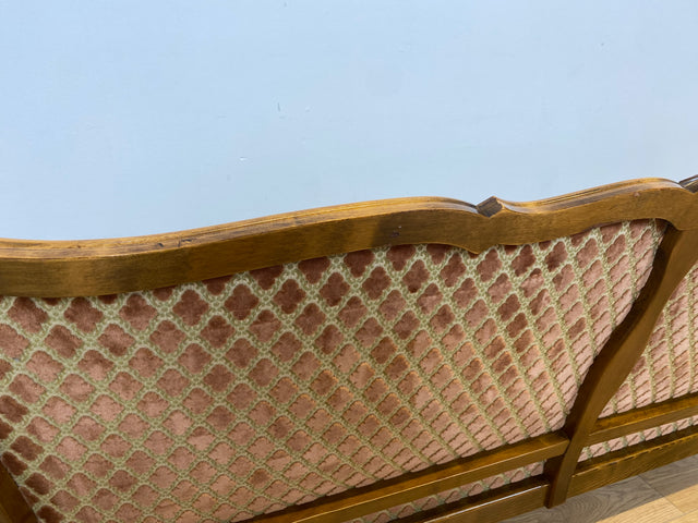 WMK Elegantes und sehr gut erhaltenes 60er Jahre Chippendale Sofa mit wunderbarem Brokat Bezug in Altrosa, feinem Geflecht und Federkern # Couch 3-Sitzer Daybed Sitzgarnitur Mid-Century Vintage