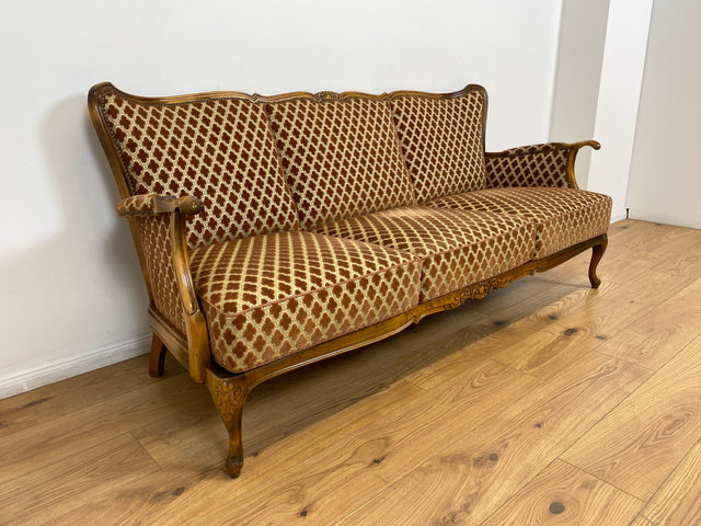 WMK Elegantes und sehr gut erhaltenes 60er Jahre Chippendale Sofa mit wunderbarem Brokat Bezug in Altrosa, feinem Geflecht und Federkern # Couch 3-Sitzer Daybed Sitzgarnitur Mid-Century Vintage