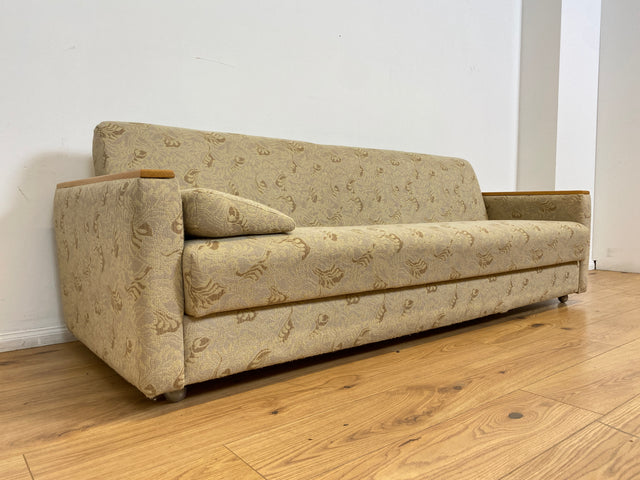 WMK # Formschlichtes und sehr gut erhaltenes 60er Jahre Sofa mit Schlaffunktion, Bettwäschefach, Federkern und freundlichem Originalbezug # Couch Schlafsofa Schlafcouch Klappcouch Mid-Century Vintage
