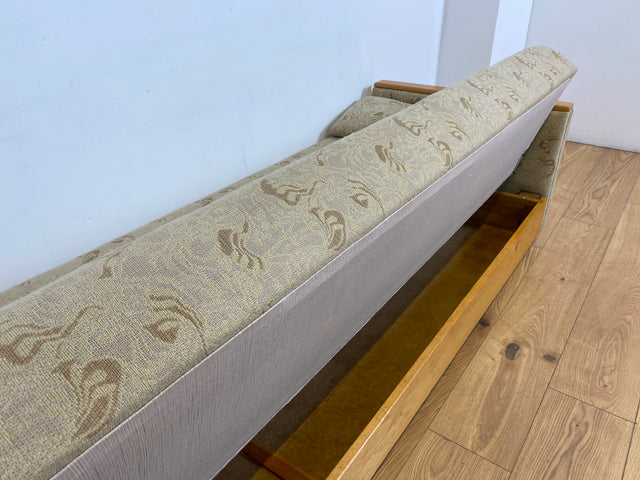 WMK # Formschlichtes und sehr gut erhaltenes 60er Jahre Sofa mit Schlaffunktion, Bettwäschefach, Federkern und freundlichem Originalbezug # Couch Schlafsofa Schlafcouch Klappcouch Mid-Century Vintage