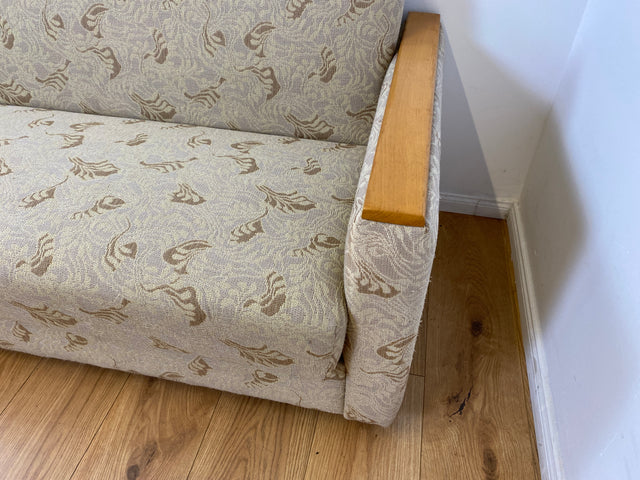 WMK # Formschlichtes und sehr gut erhaltenes 60er Jahre Sofa mit Schlaffunktion, Bettwäschefach, Federkern und freundlichem Originalbezug # Couch Schlafsofa Schlafcouch Klappcouch Mid-Century Vintage