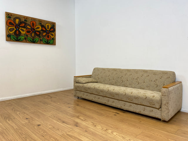 WMK # Formschlichtes und sehr gut erhaltenes 60er Jahre Sofa mit Schlaffunktion, Bettwäschefach, Federkern und freundlichem Originalbezug # Couch Schlafsofa Schlafcouch Klappcouch Mid-Century Vintage