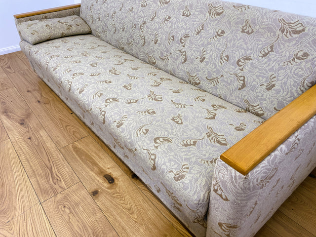 WMK # Formschlichtes und sehr gut erhaltenes 60er Jahre Sofa mit Schlaffunktion, Bettwäschefach, Federkern und freundlichem Originalbezug # Couch Schlafsofa Schlafcouch Klappcouch Mid-Century Vintage